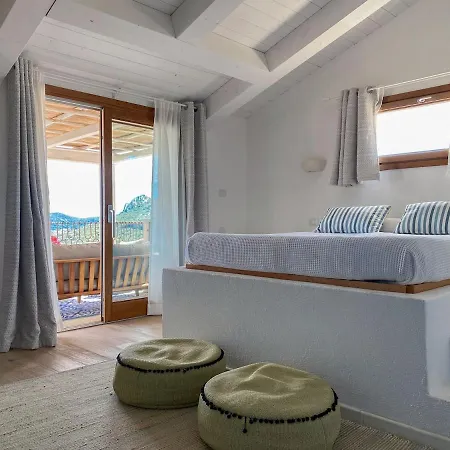 Bianco, Centrale, Parcheggio, Ottimo Per 4 Persone Appartement *